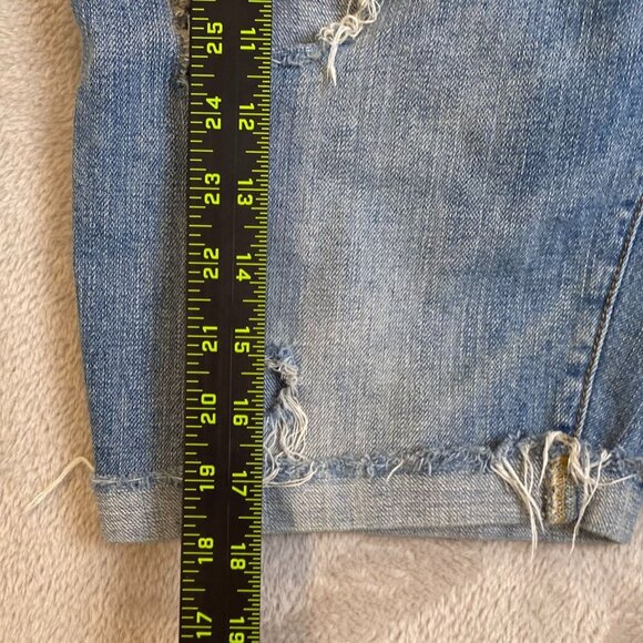 American Eagle Womans Shorts Size 28 Core Flex Distressed Denim Destroyed - Picture 4 of 13